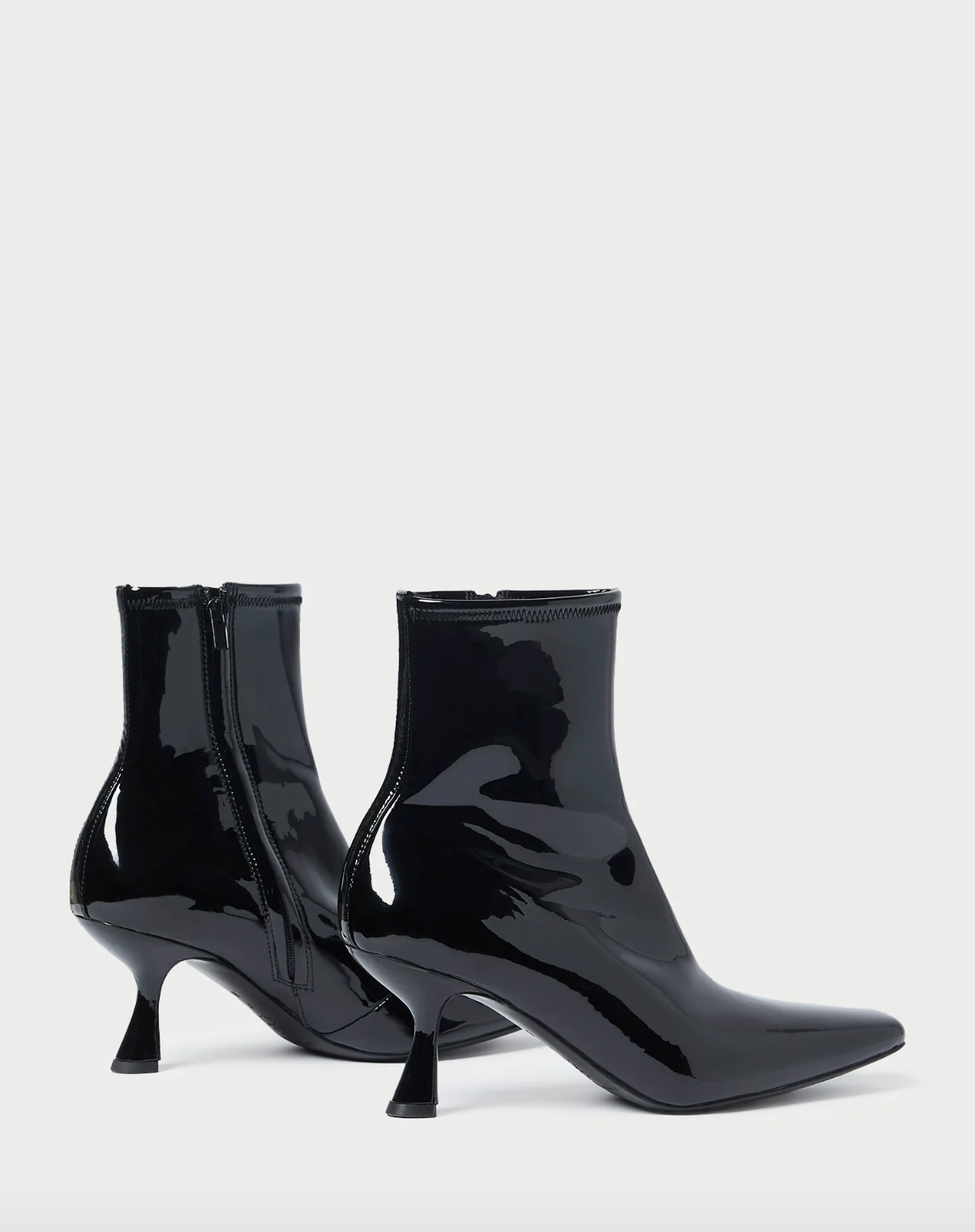 Curved Heel Boot