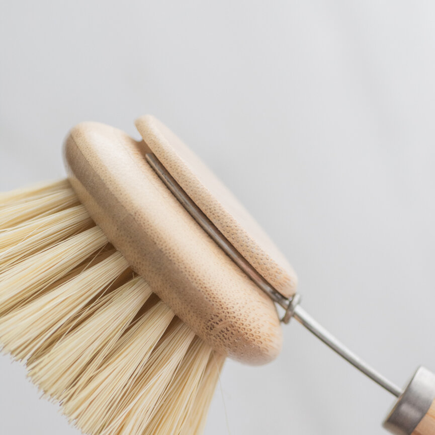 Long-Handle Dish Washing Brush With Replacement Head