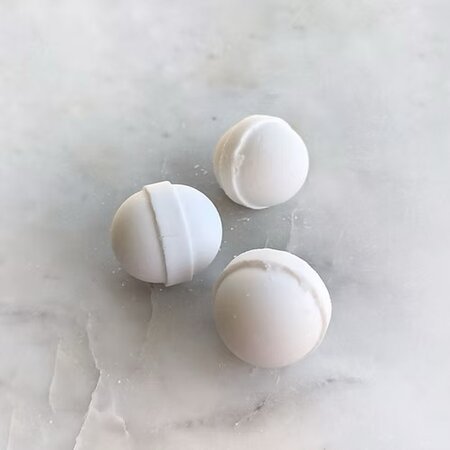Renees Handmade Bath Bomb (Maui Mango)