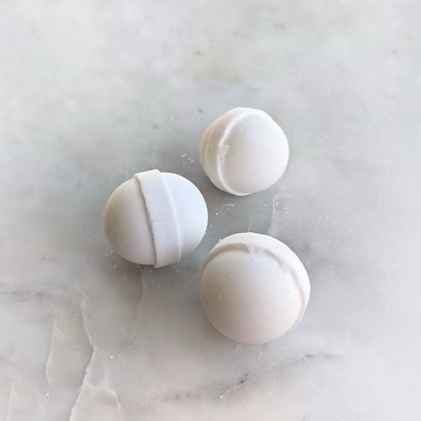 Renees Handmade Bath Bomb (Maui Mango)