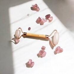 Bamboo Switch Facial Massage Roller