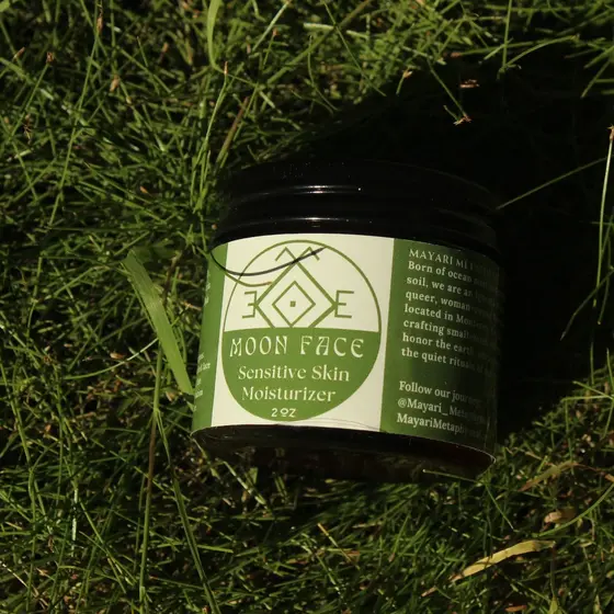 Moon Face Sensitive Skin Moisturizer Jar