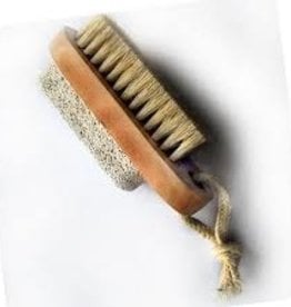 Sponges Direct *Nail Brush with Pumice