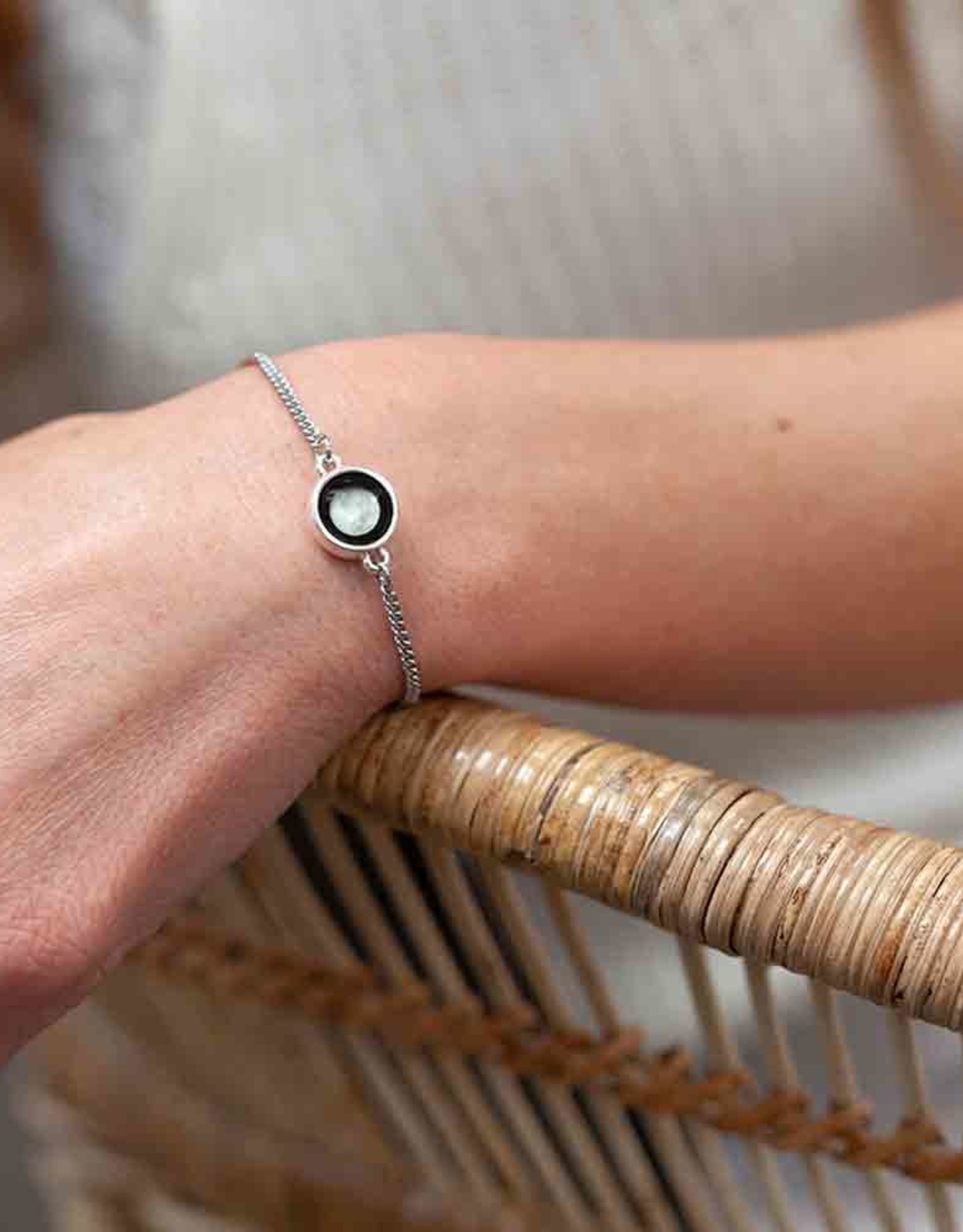 Moonglow bracelet deals