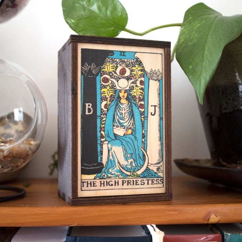 Tarot - 2 - The High Priestess Full Color Stash Box: 4