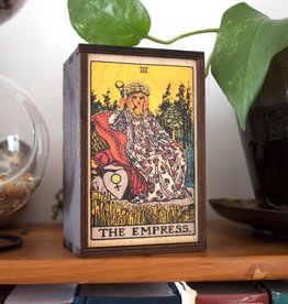 *Tarot - 3 - The Empress Full Color Box: 4"x6"