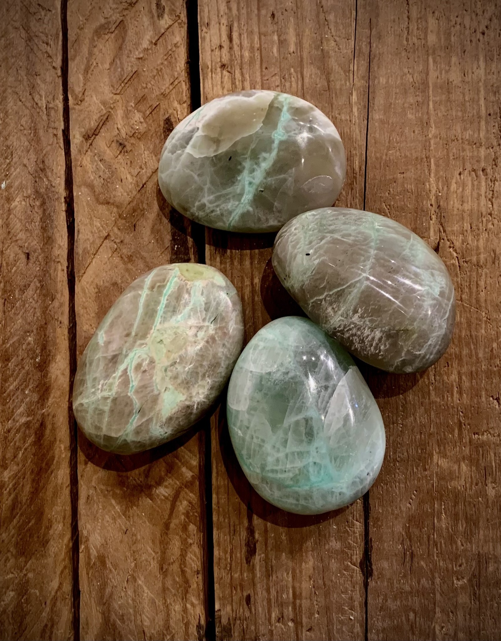 Garnierite "Green Moonstone" | Palmstone | 30-50mm | Madagascar