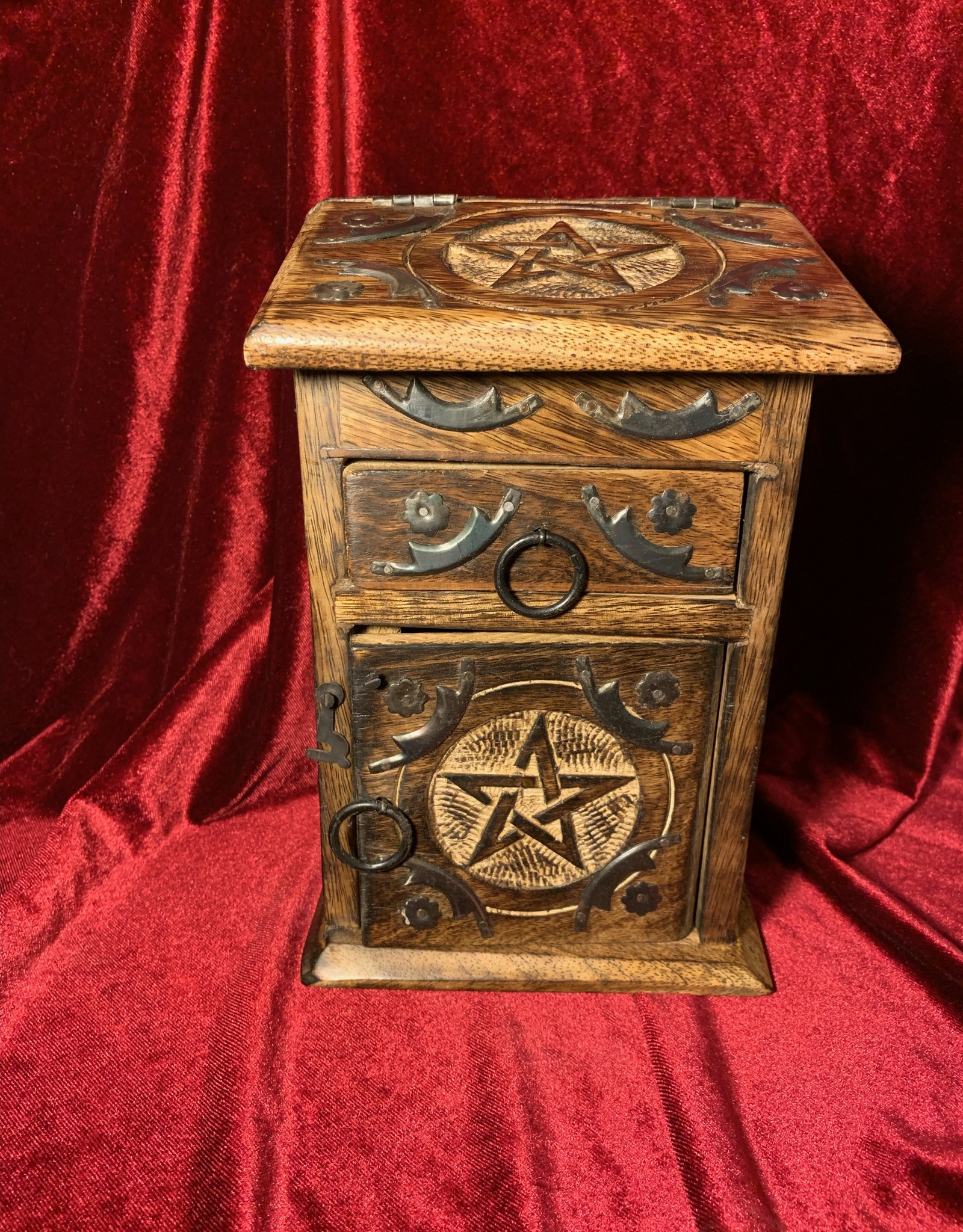 Herb Chest - Pentacle Carved