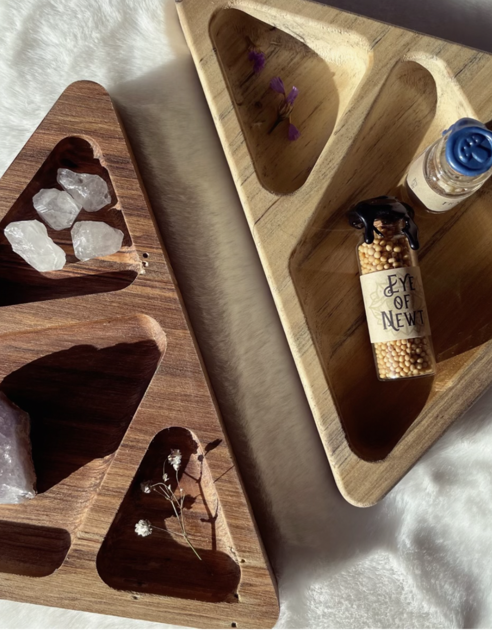 *Wooden Triangle Organization Tray