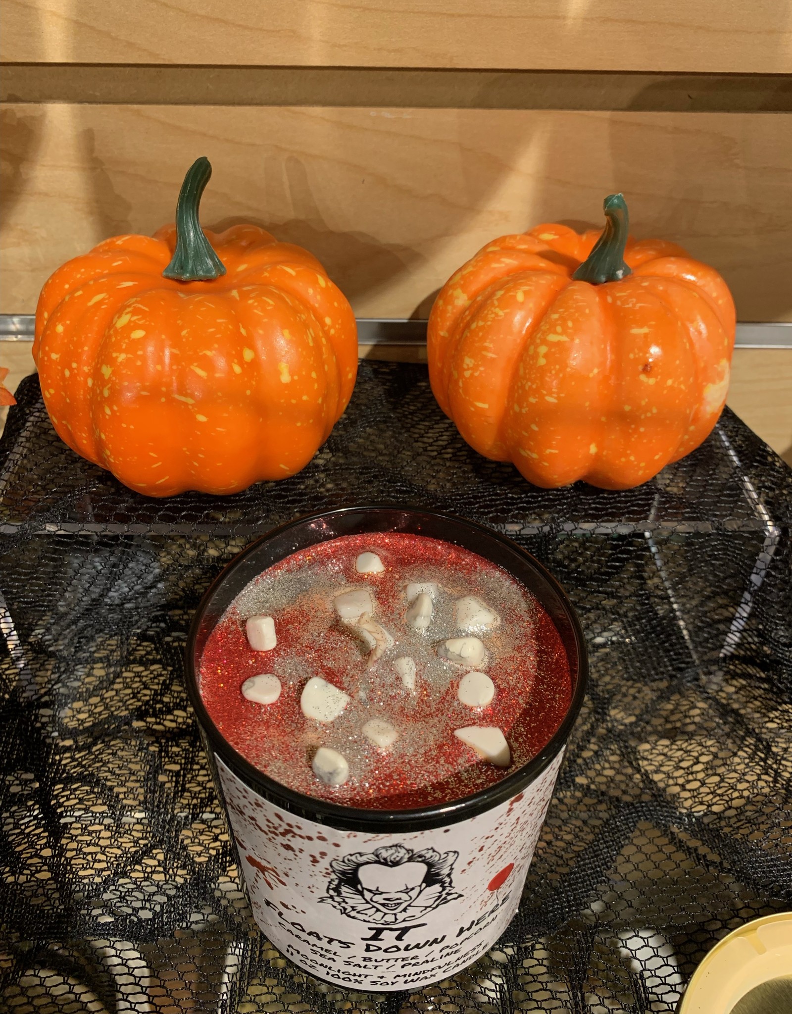 IT Floats Down Here Candle 11oz (seasonal)