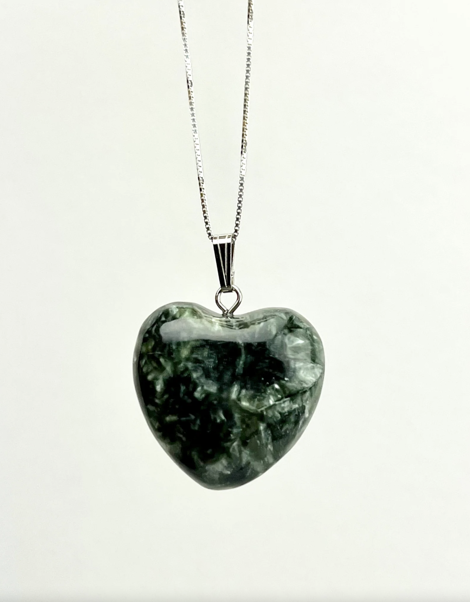 Seraphinite Heart Pendant: 25mm