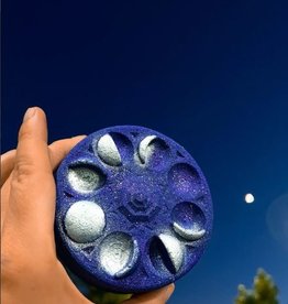 Moon Phases - Crystal Infused Bath Bomb