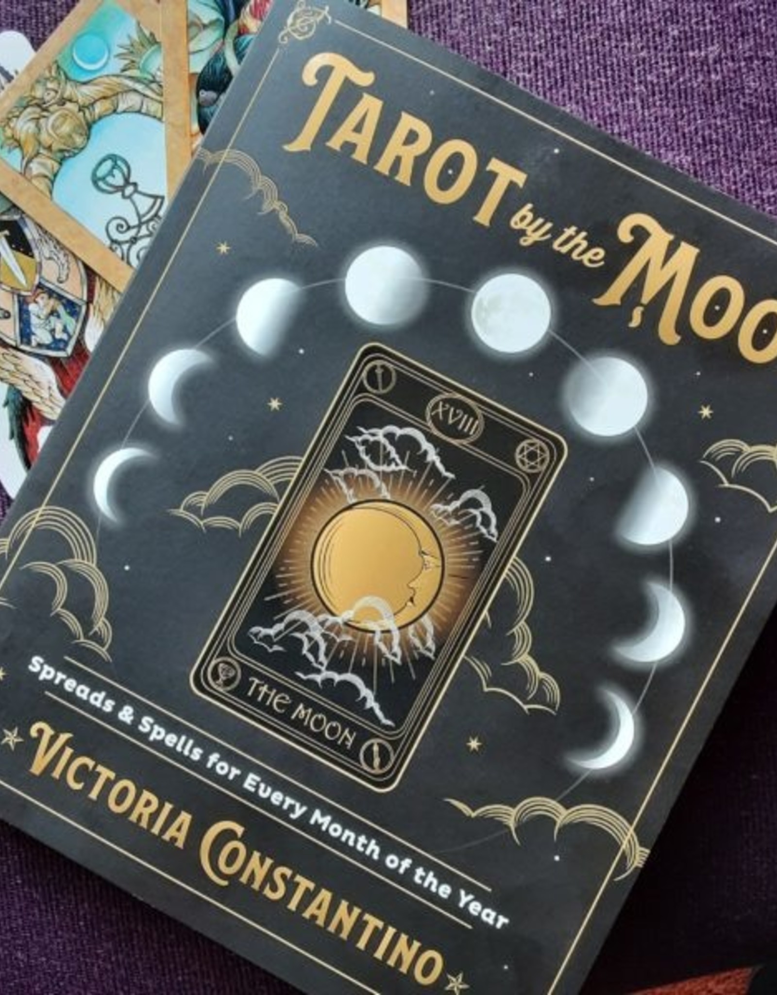 Llewelyn Tarot By The Moon