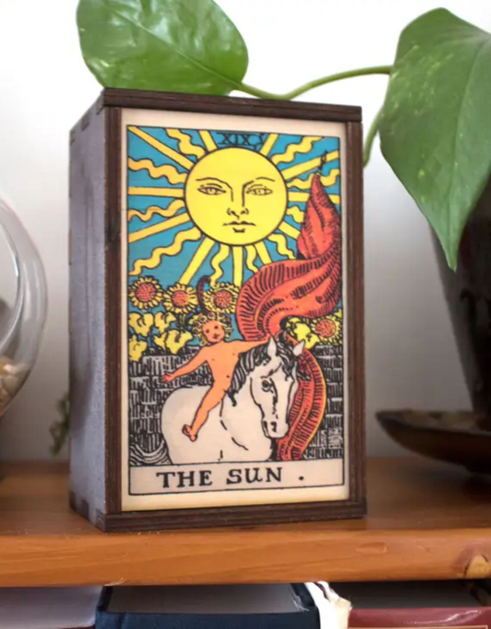 *Tarot - 19 - The Sun Full Color Box: 4"x6"