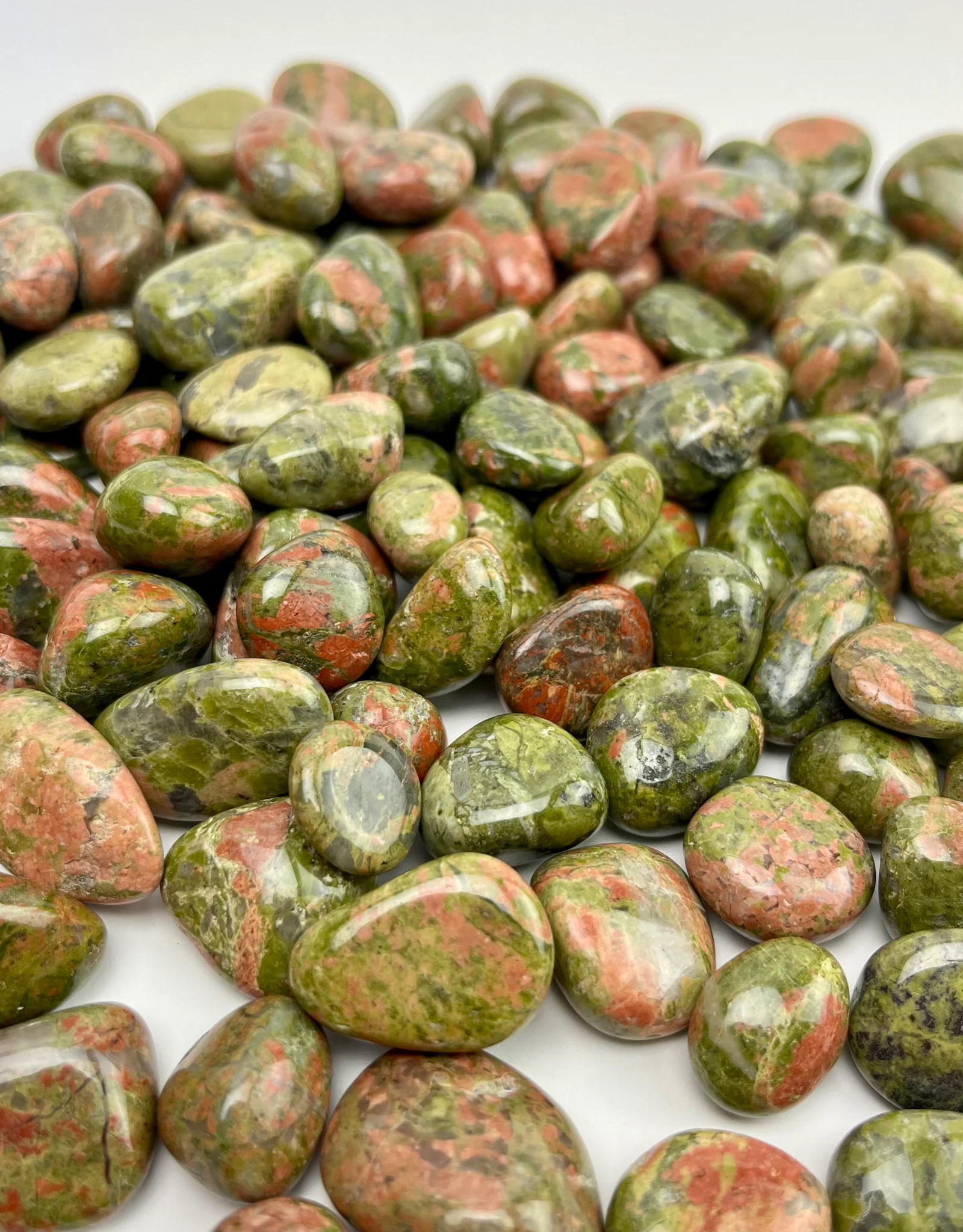 Unakite | Tumbled | 15-25mm | Canada