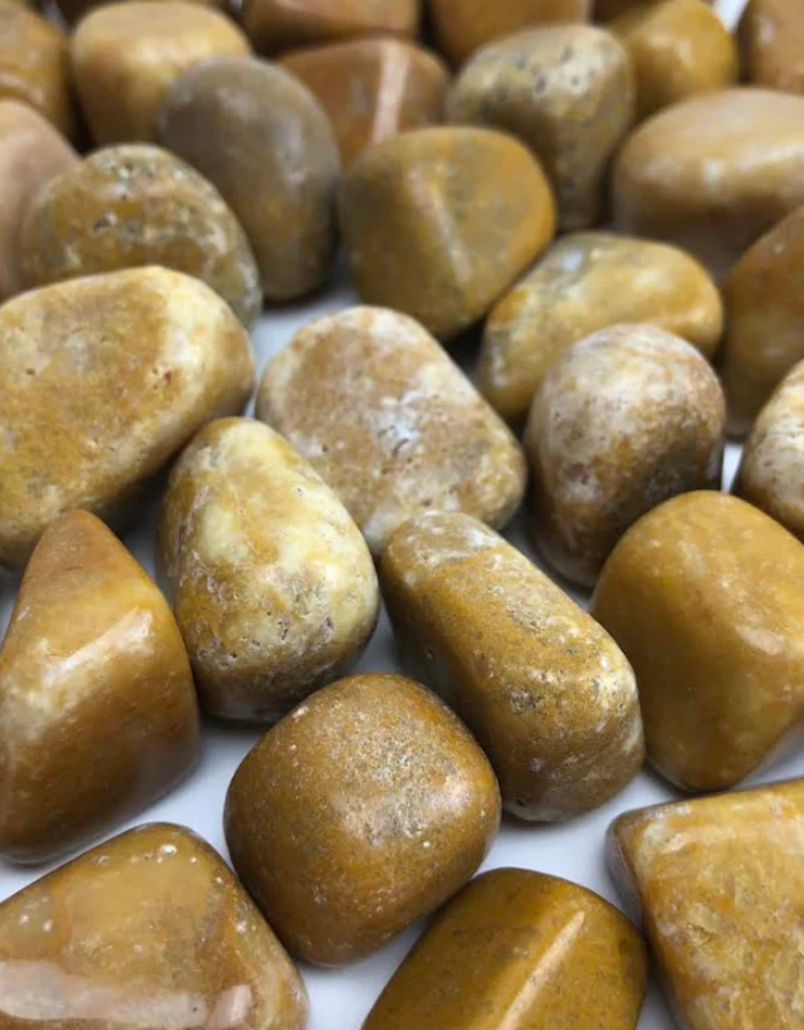 Yellow Jade Tumbled 15-25mm