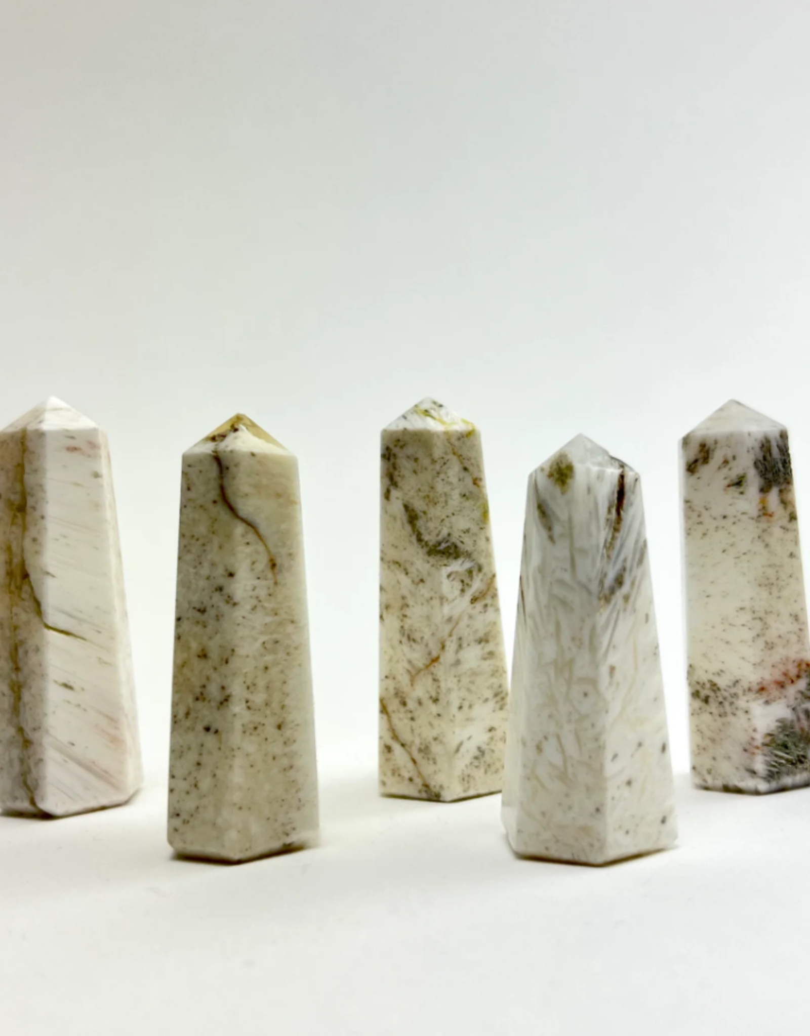 Scolecite Tapered Standing Point