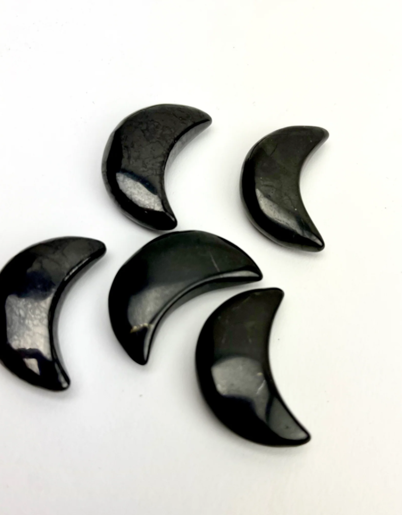 Shungite Crescent Moon | 29mm
