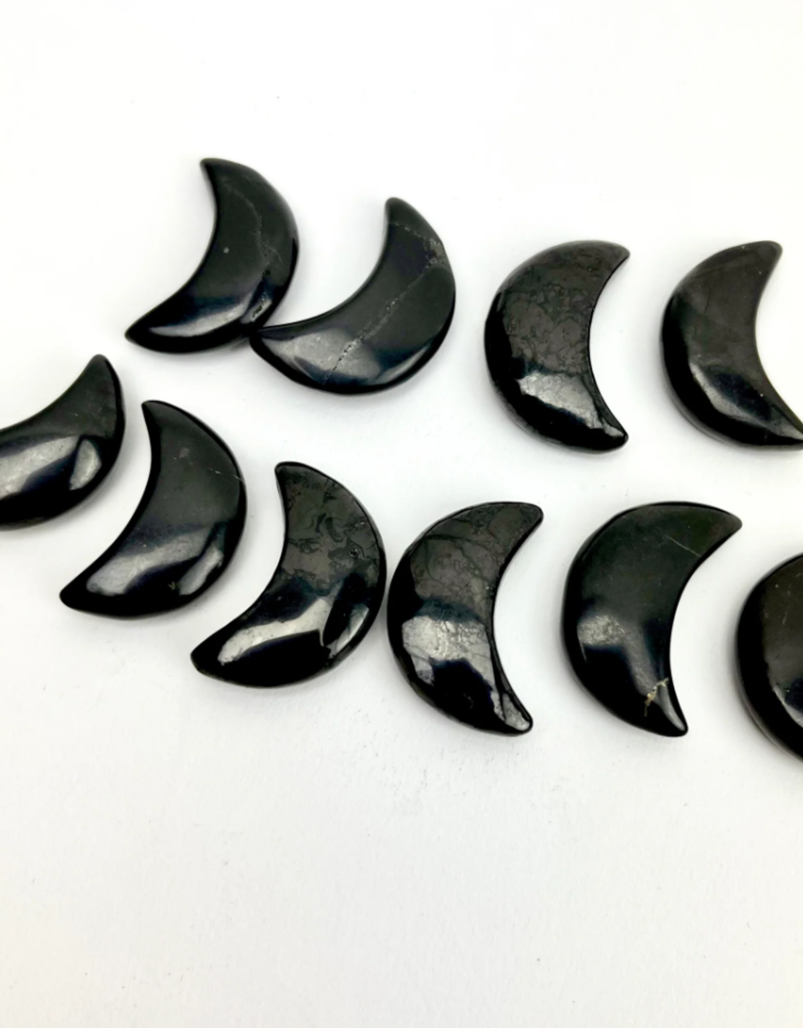 Shungite Crescent Moon | 29mm
