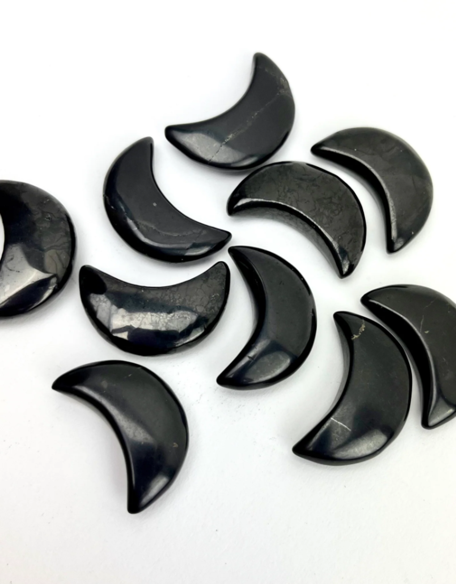 Shungite Crescent Moon | 29mm