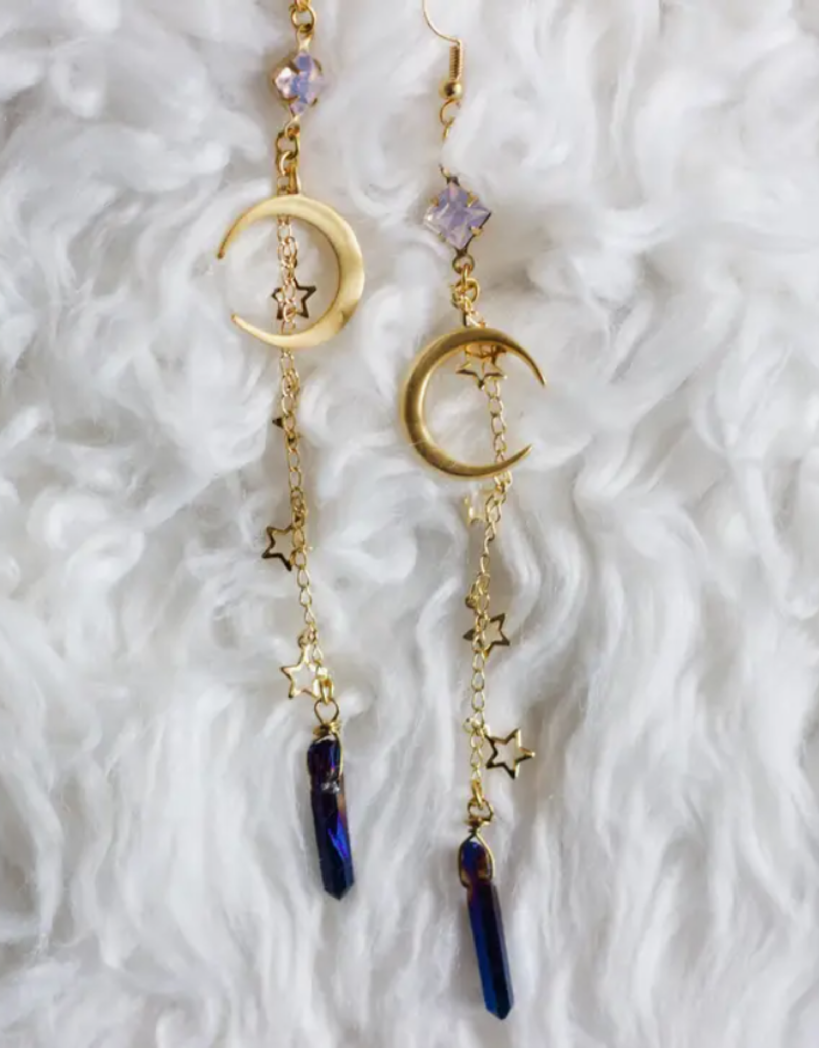 *Light the Sea Earrings Blue