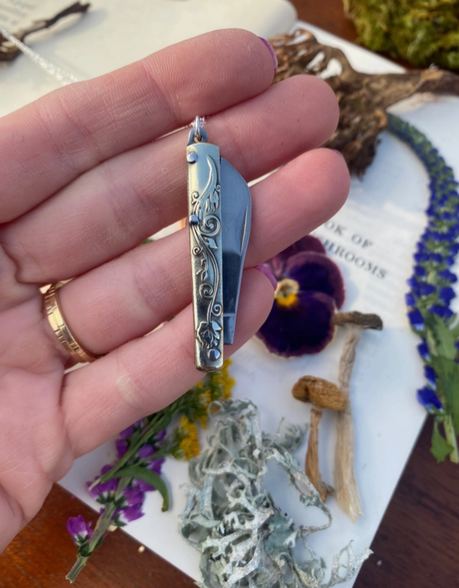 Foraging Knife Necklace | Filigree