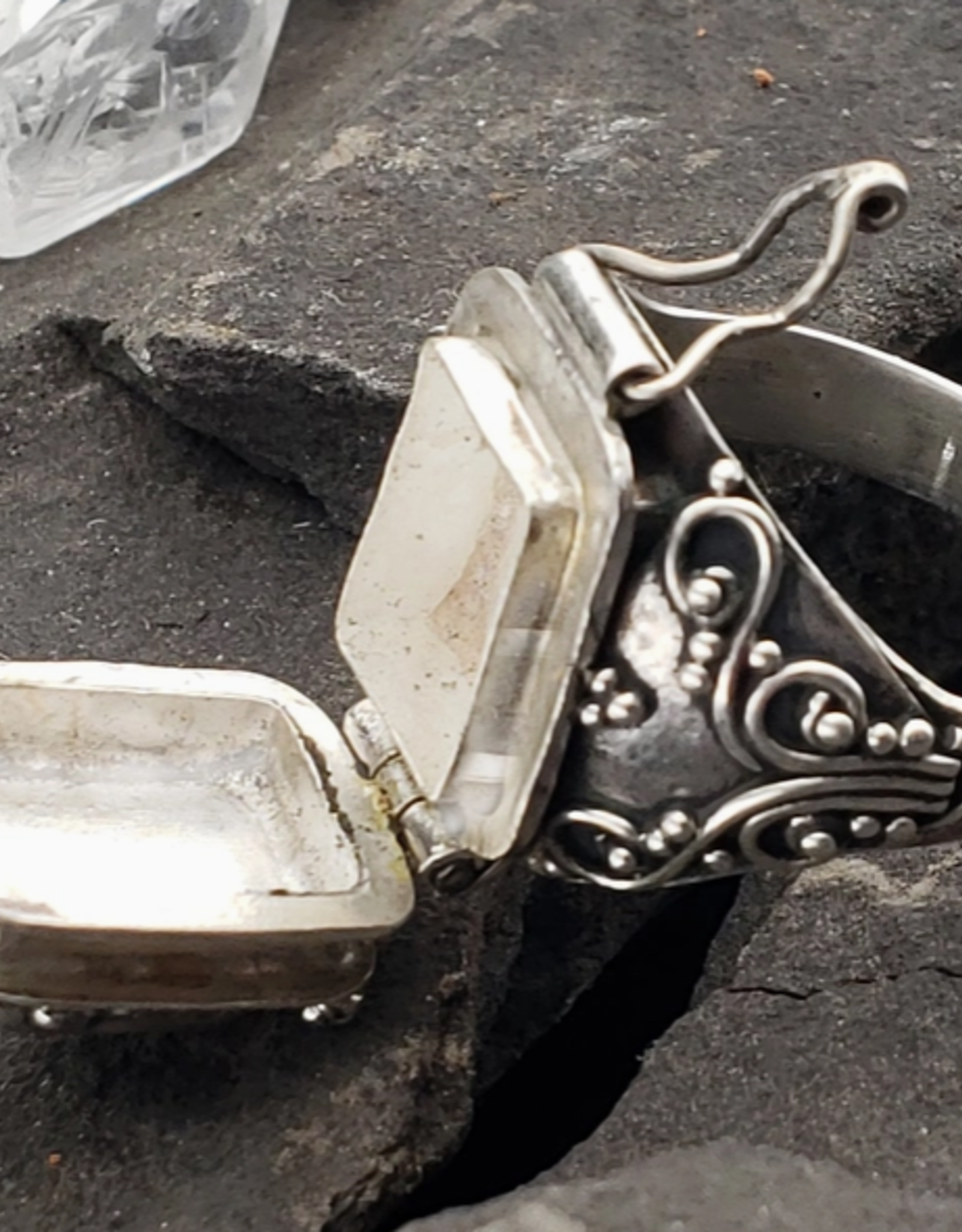Gothic Black Onyx and Sterling Silver Poison Box Locket Ring |