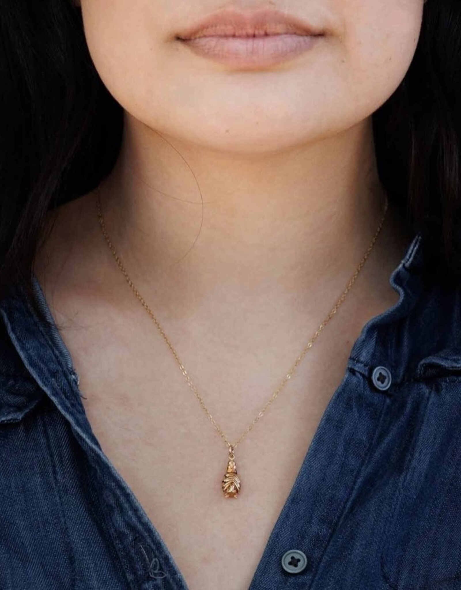 18 Inch Hanging Bat Necklace | Bronze/Gold Filled