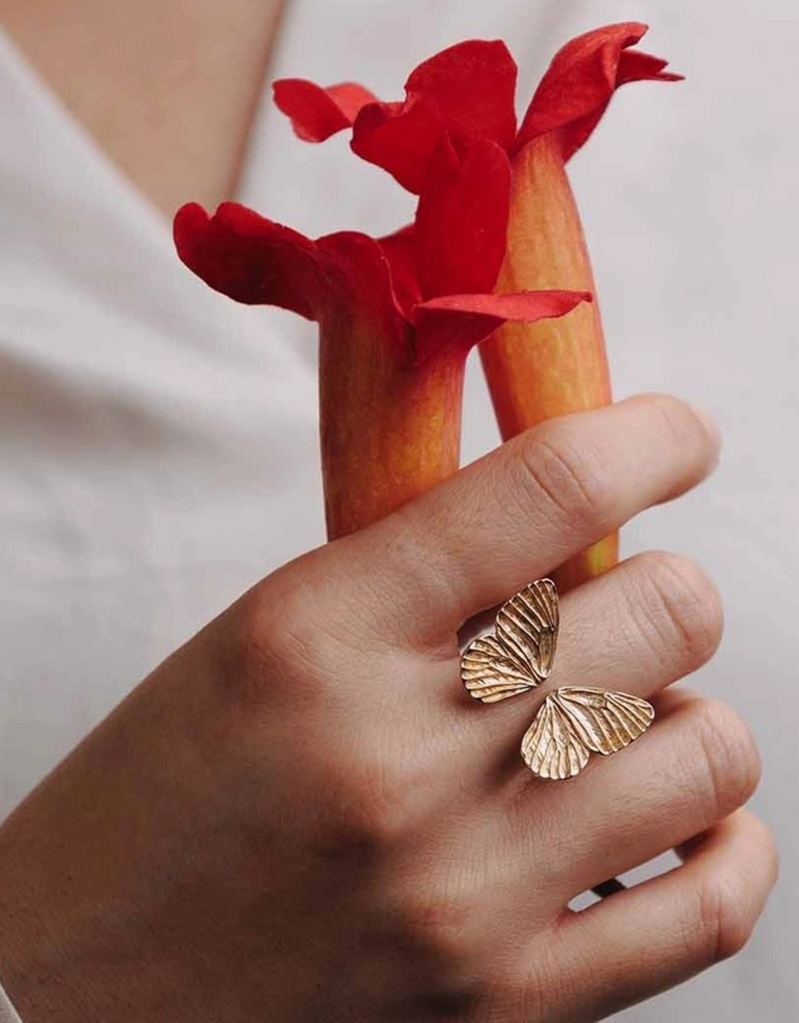 Adjustable Dimensional Butterfly Wings Ring | Bronze