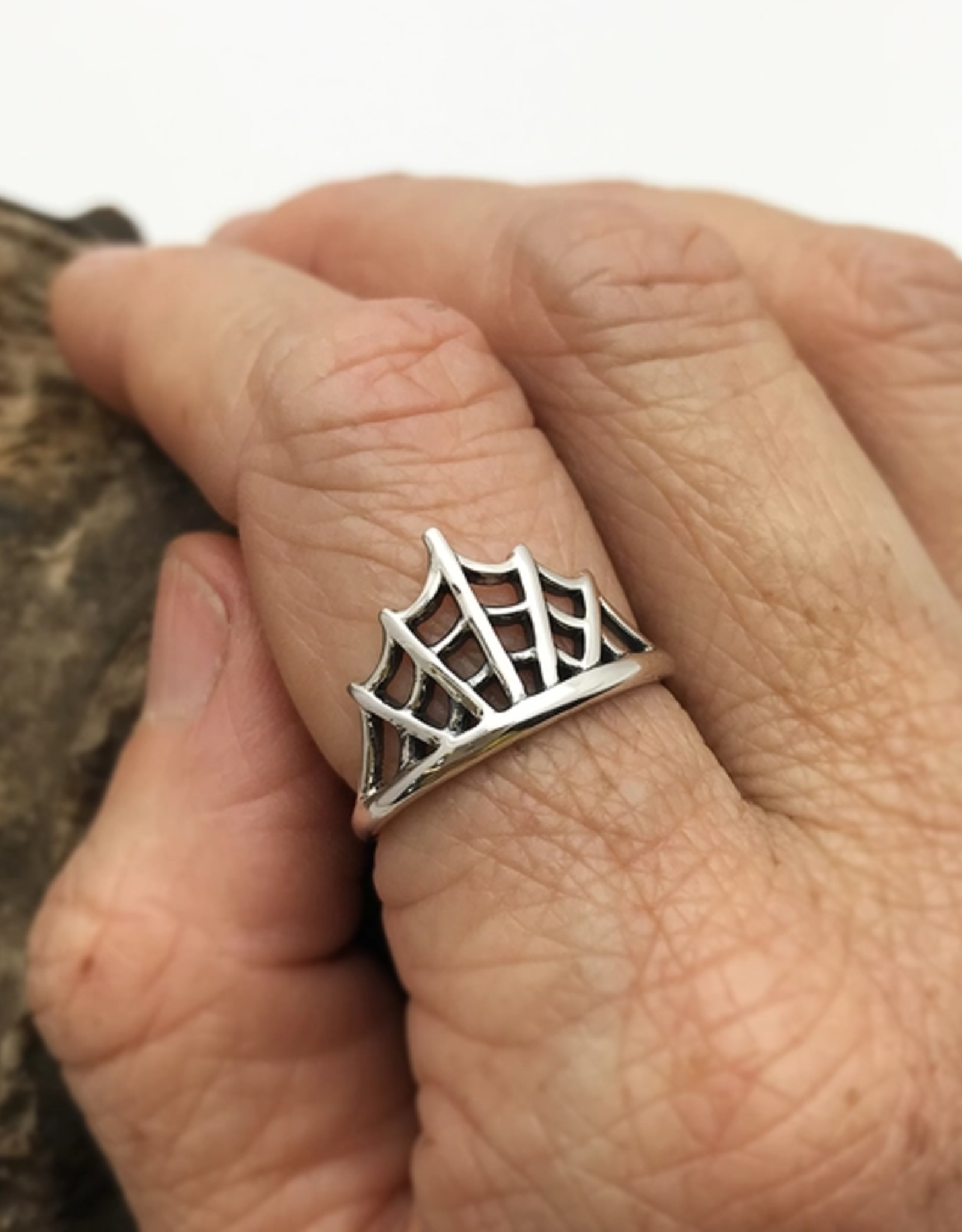 Spider Web Ring |