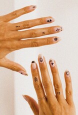 *Mod Nail Art & B&W
