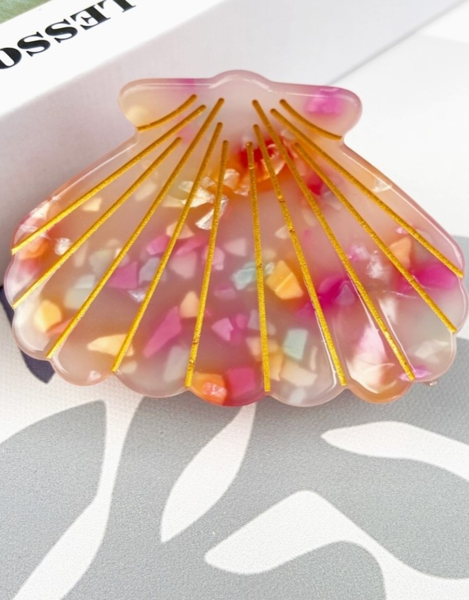 Scallop Hair Claw Clip |