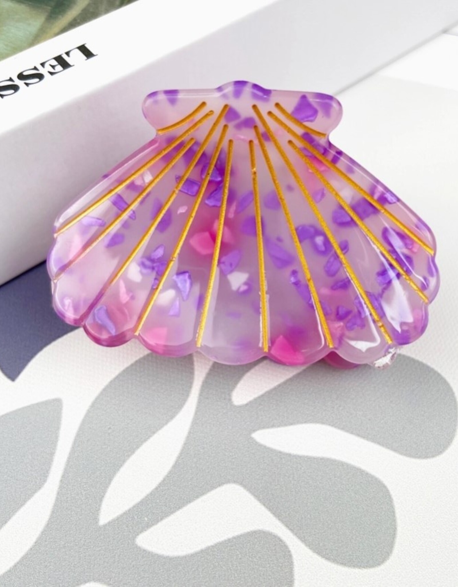 Scallop Hair Claw Clip |
