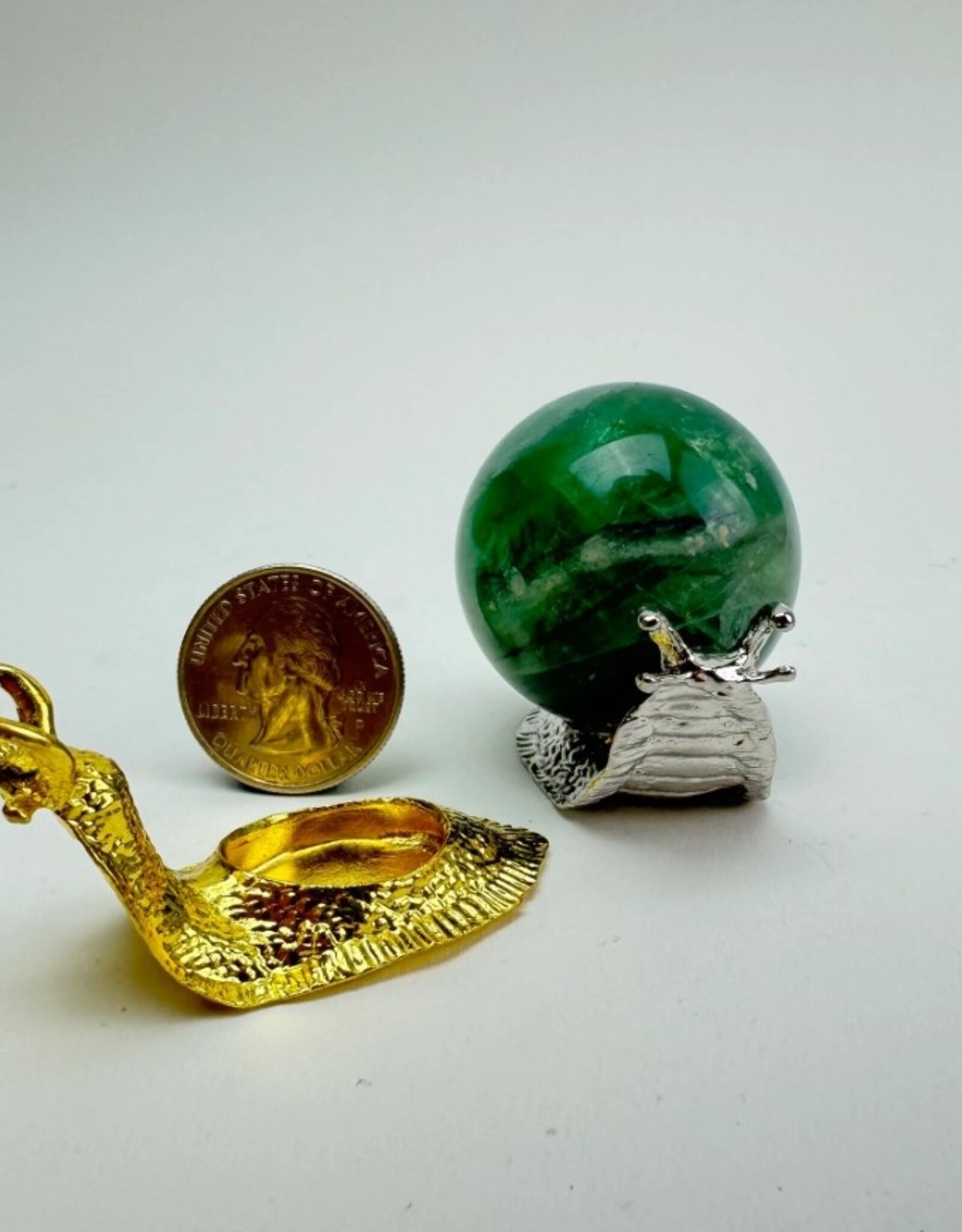 Metal Sphere Stand | Snail| Silver