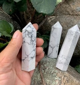 White Howlite Standing Point #1 | 185 MM