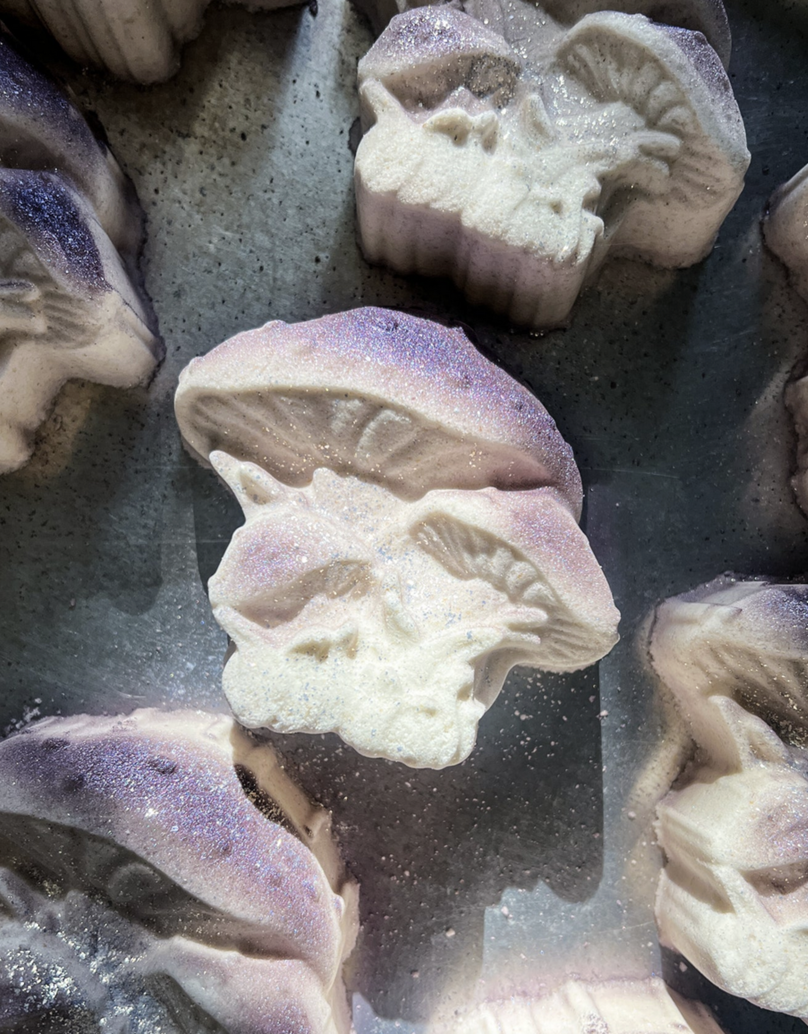 Mega-Mushroom Relief - 9 oz Natural Crystal Infused Bath Bomb