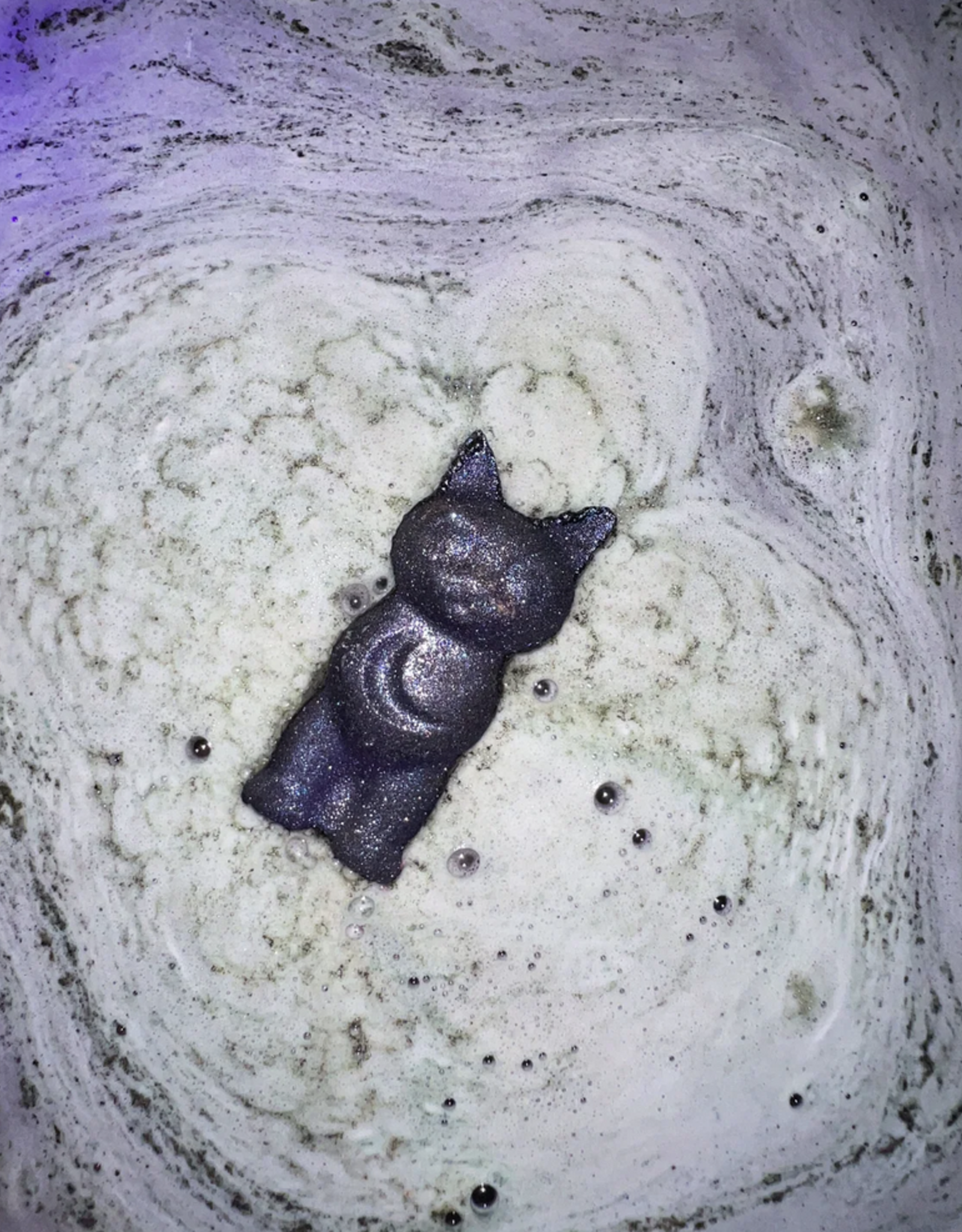 Lunar Kitty - Crystal Infused Bath Bomb