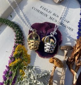 Tiny Foraging Basket Necklace |