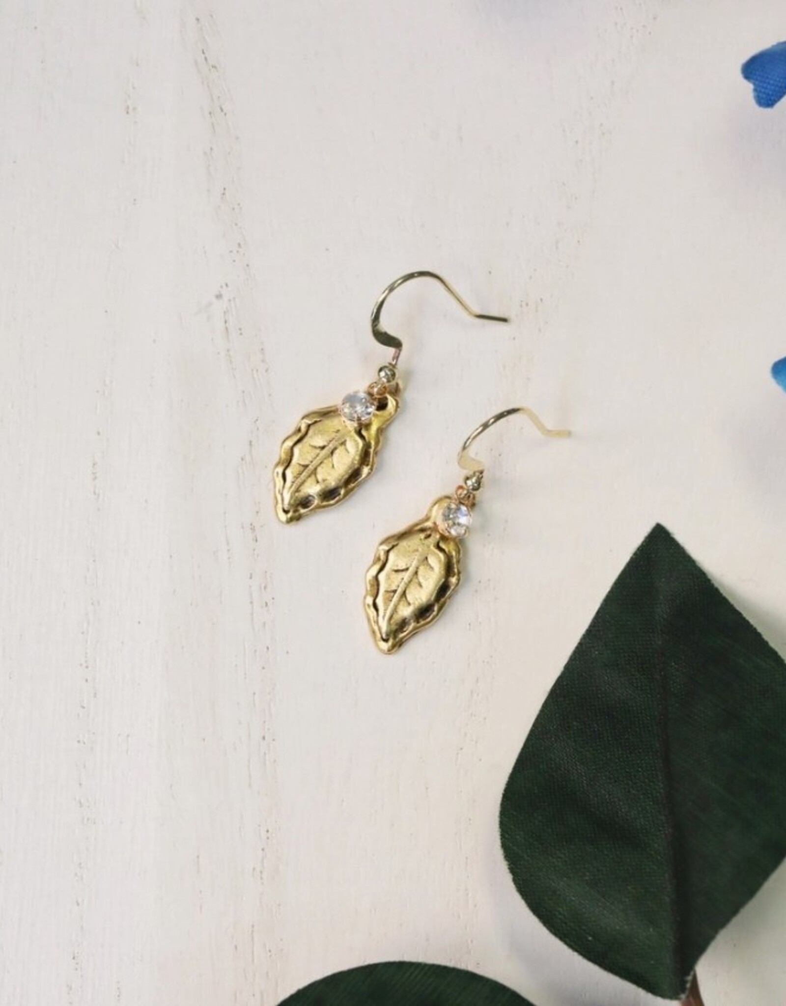 *Forest Leaf Charm Earrings | Gold