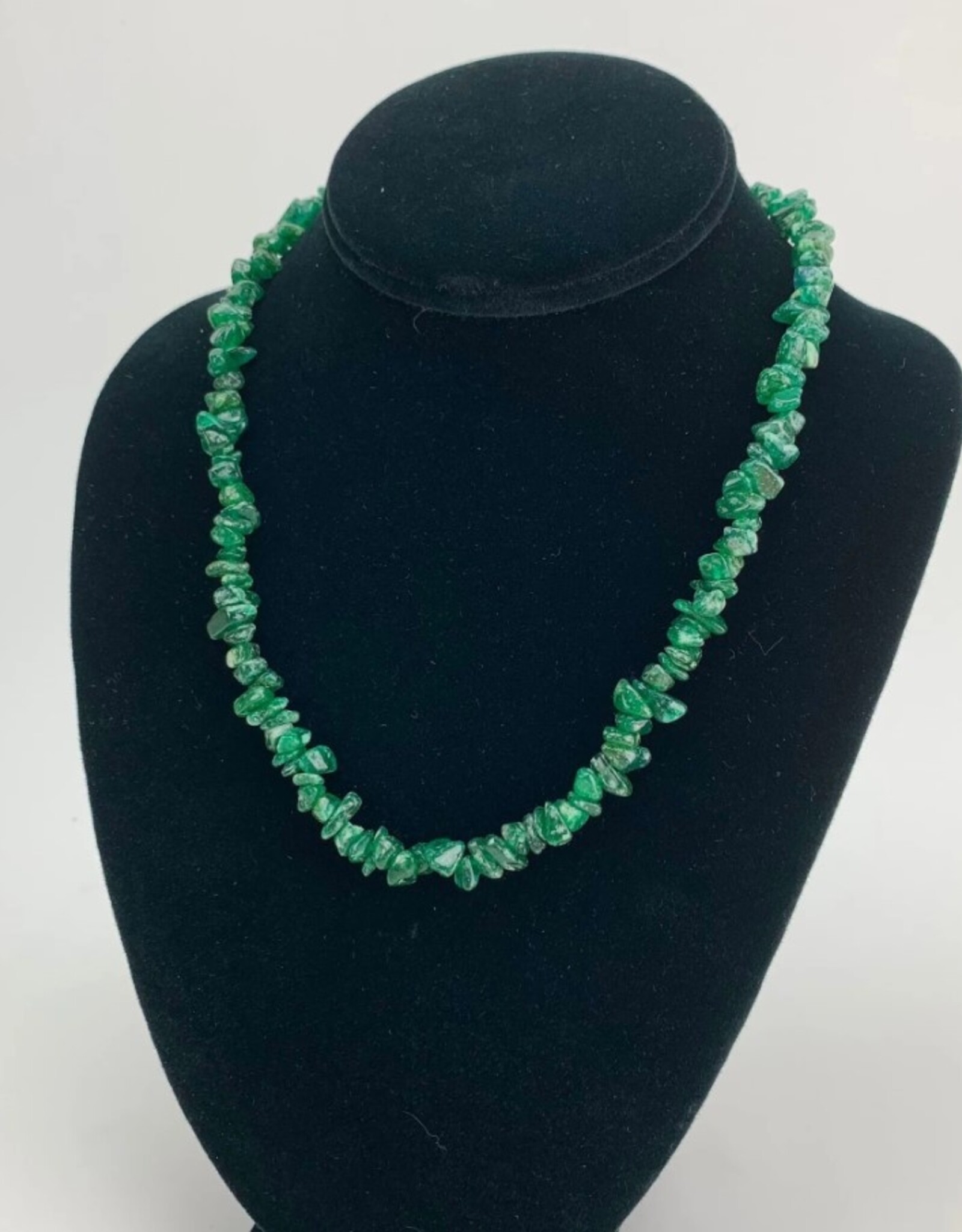 Gemstone Chip Choker 18" w/ Lobster Clasp | Green Aventurine | India