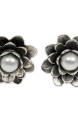 *White-Eyed Lotus Pearl Flower Earrings - Silver