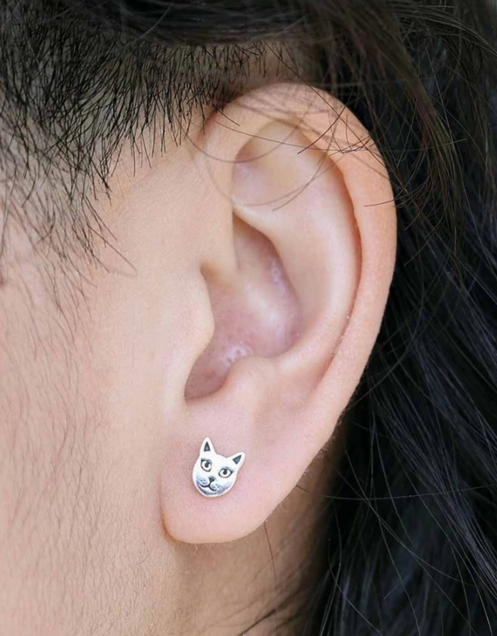 *Cat Face Post Earrings | Silver