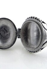 -Gothic Oval Poison Ring Sterling Silver & Onyx or Moonstone |