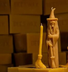 Witch Candle |