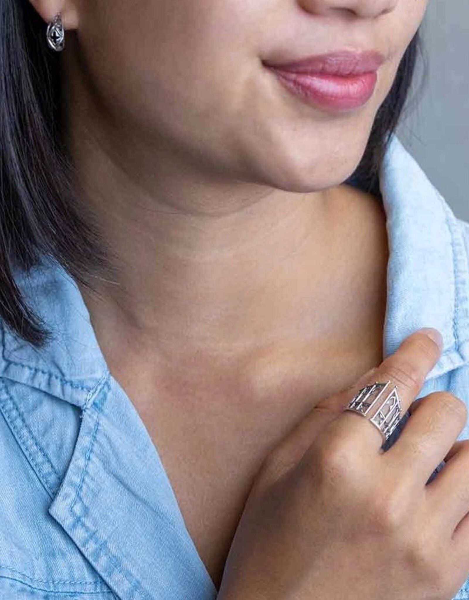 -Adjustable Gothic Gate Ring |