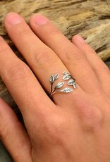 -Leaf Cluster Adjustable Ring |