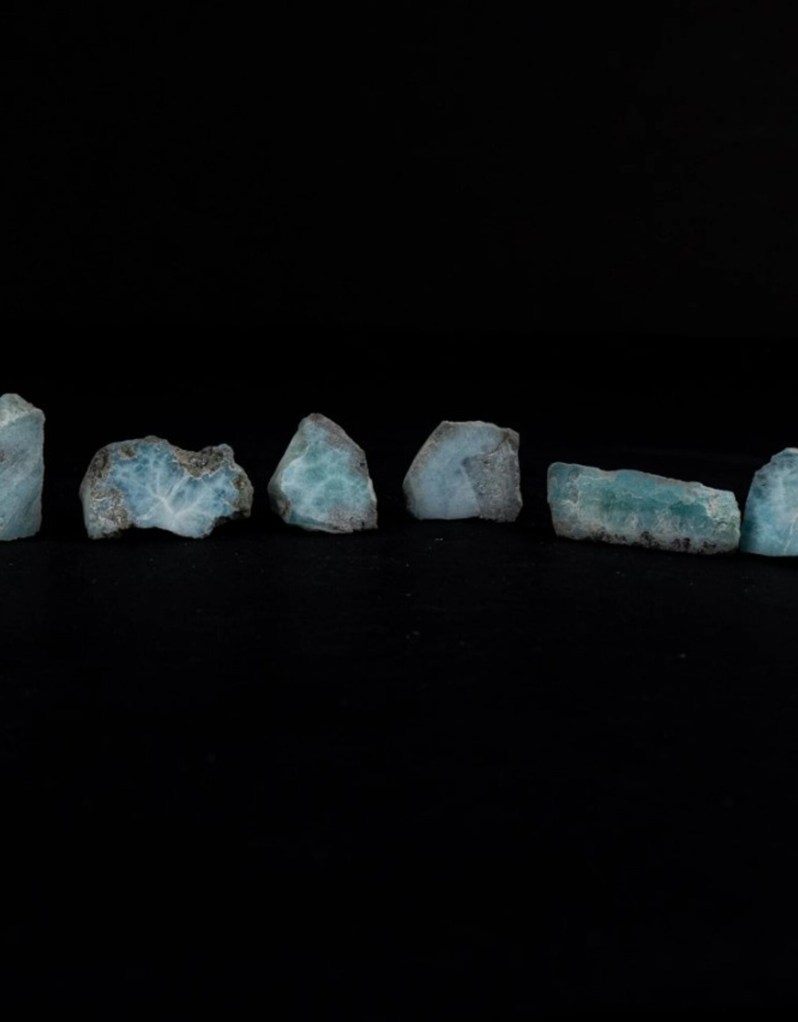 Larimar | Natural Slabs | 20-40 mm | Dominican Republic