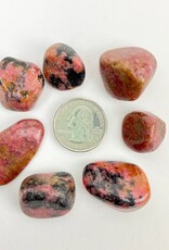 Rhodonite Tumbled | 20-35mm| Zimbabwe Rhodonite Tumbled | 20-35mm| Zimbabwe