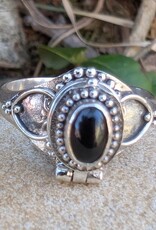 -Gothic Oval Gemstone Poison Vessel Ring | Sterling Silver |