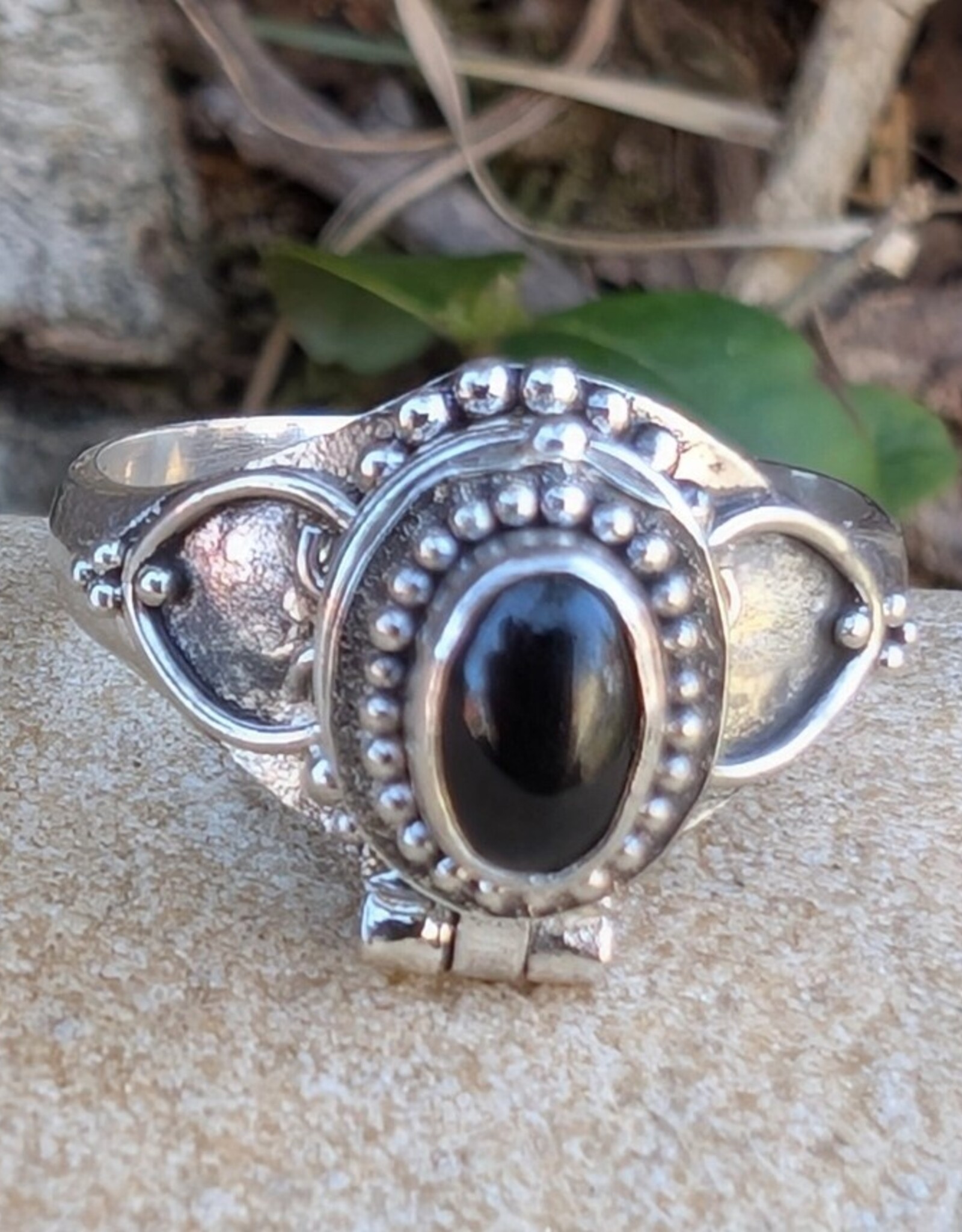 Gothic Oval Gemstone Poison Vessel Ring | Sterling Silver |